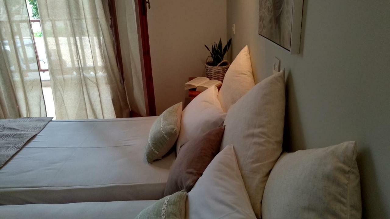 Ilaira Aparthotel สกาลา เอเรโซ ภายนอก รูปภาพ